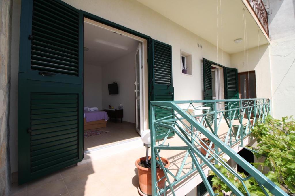 Apartament Privatna Soba Gita Sumartin Zewnętrze zdjęcie